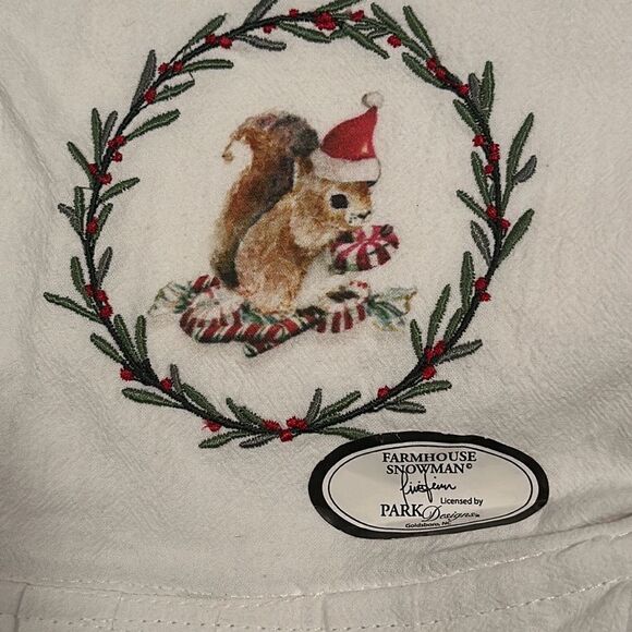 NWT Park Designs Farmhouse Squirrel Dish Towel Ruffle Bottom 🐿️ - Picture 2 of 5